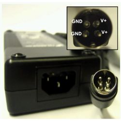 VOEDING 15V DC 10000MA GESCHAKELD, MET 4 POLIGE PLUG O.A. VOOR TOSHIBA